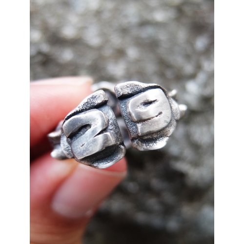 29-Skull Ring